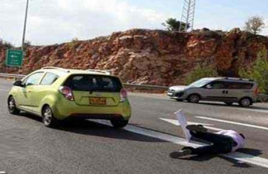 مستوطن يدهس فلسطيني في القدس